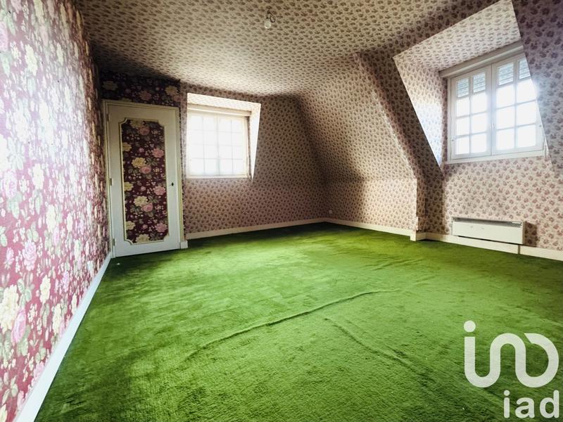 Maison - 480 m² - 12 pièces