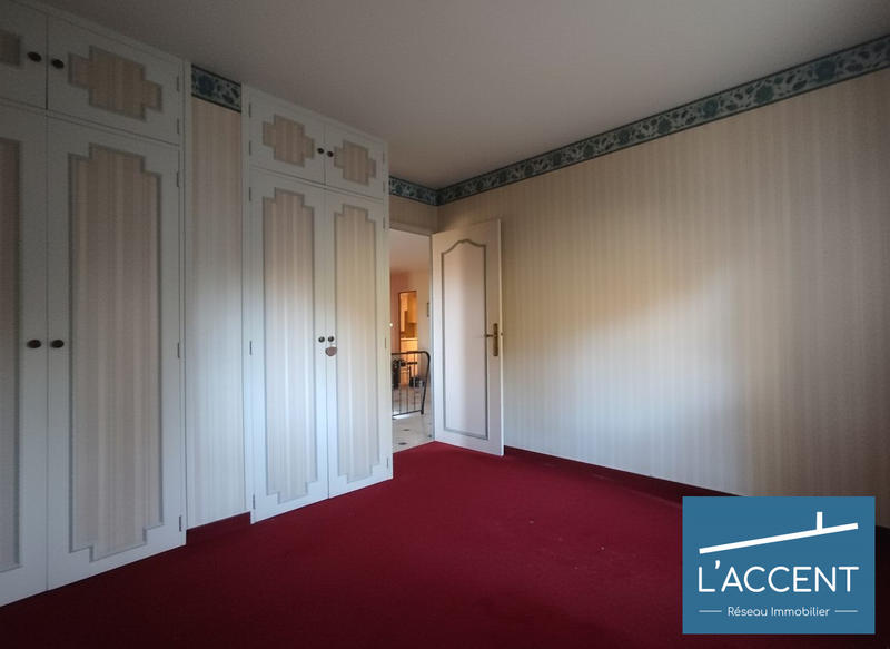 Maison - 185 m² - 7 pièces