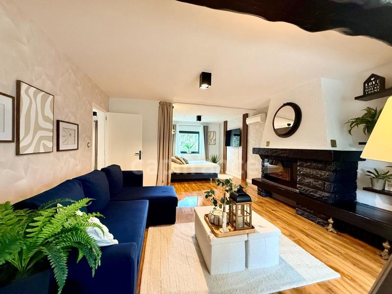 Maison - 162 m² - 7 pièces