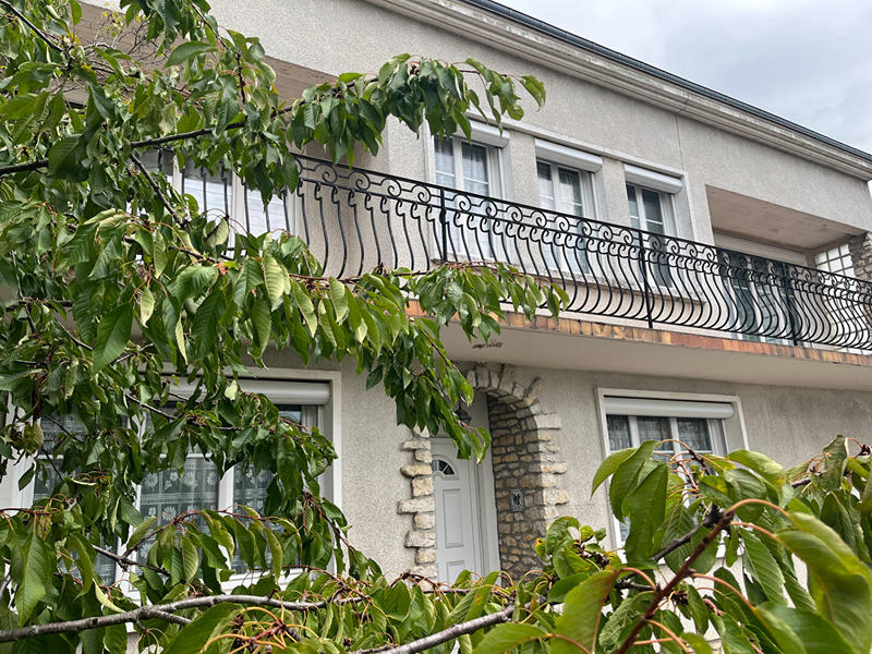 Maison - 277 m² - 11 pièces