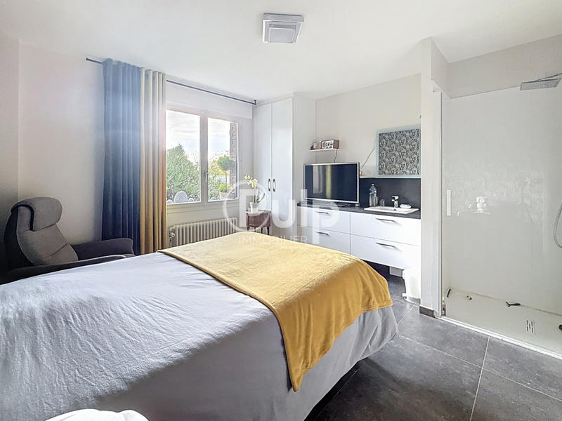 Pavillon - 207 m² - 12 pièces