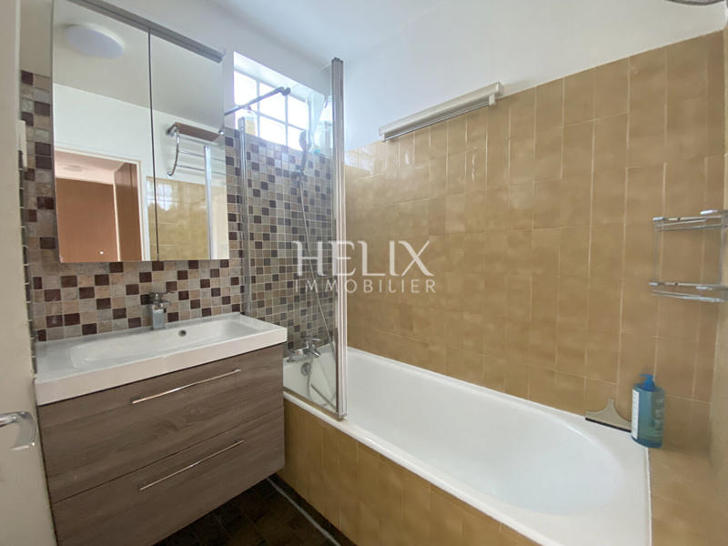 Appartement - 102 m² - 5 pièces