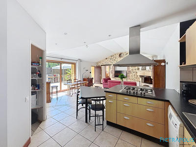 Maison ancienne - 150 m² - 6 pièces