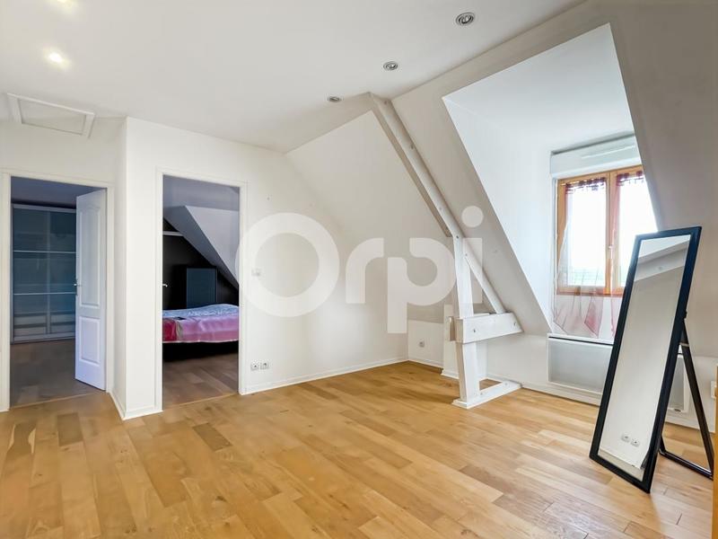 Maison - 209 m² - 6 pièces