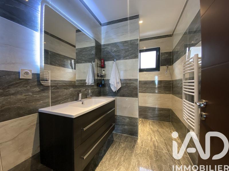 Maison - 162 m² - 5 pièces