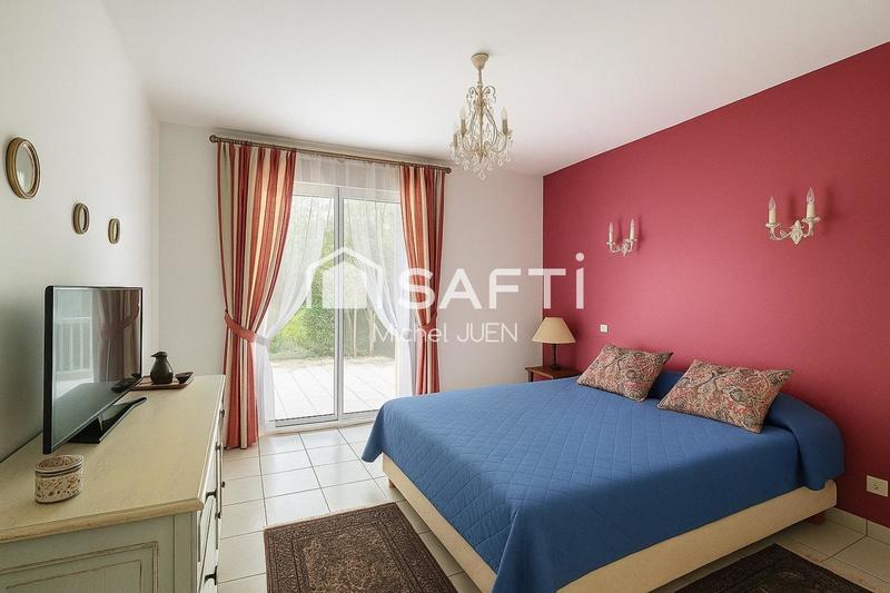 Maison - 205 m² - 6 pièces