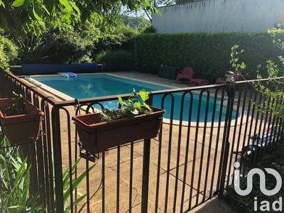 Maison - 263 m² - 10 pièces