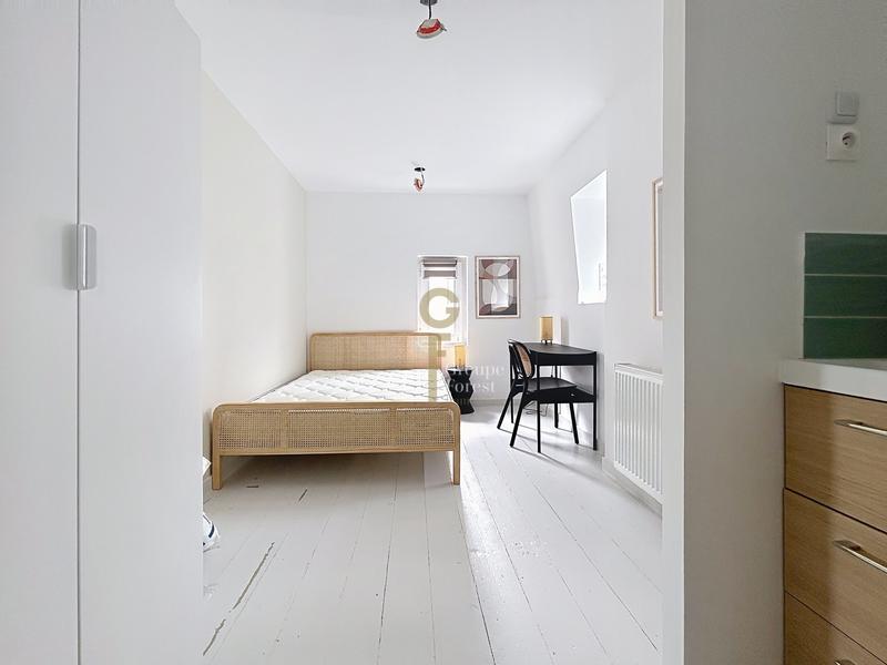 Maison - 252 m² - 9 pièces