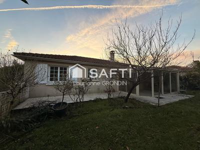 Maison - 95 m² - 5 pièces