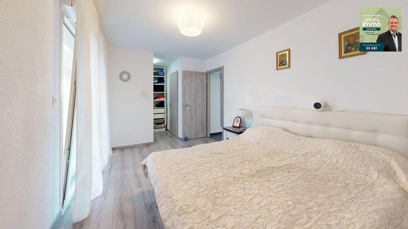 Maison - 250 m² - 7 pièces