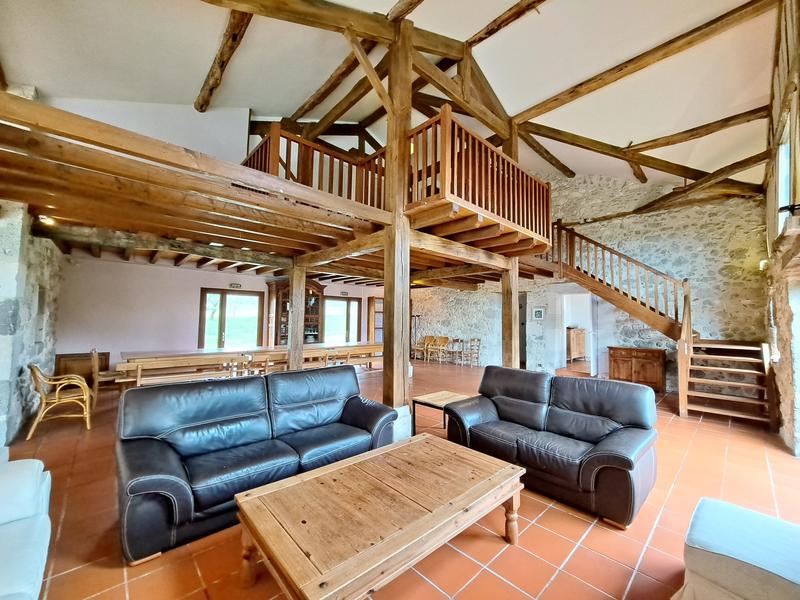 Maison - 520 m² - 18 pièces