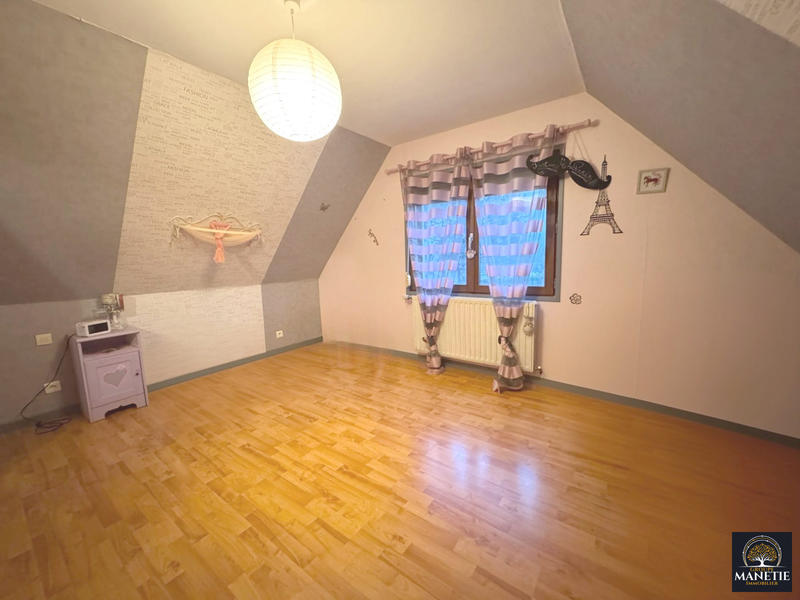 Maison - 92 m² - 6 pièces