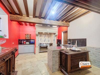 Maison - 290 m² - 10 pièces