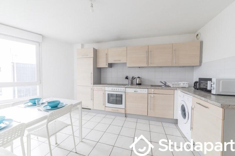 Chambre - 17 m² - 1 pièce