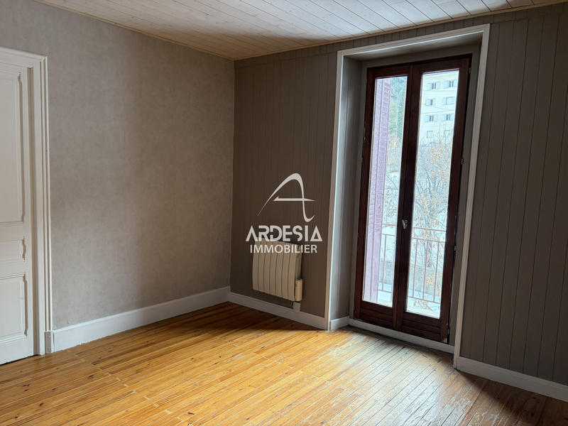 Appartement - 83 m² - 4 pièces