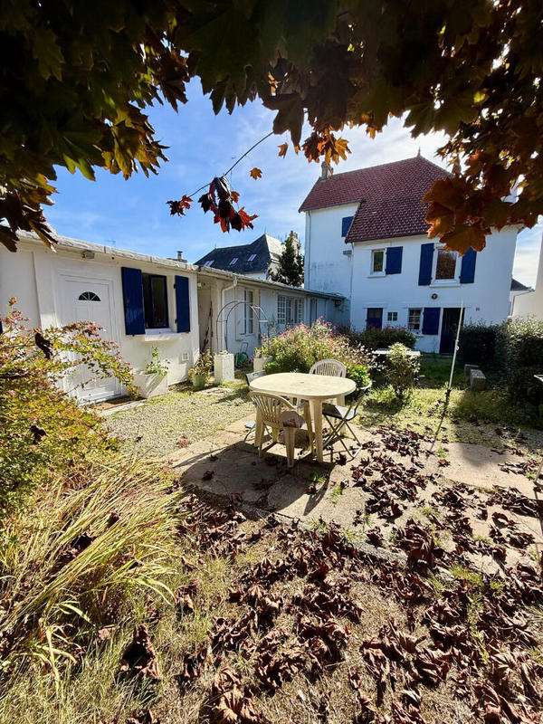 Maison - 145 m² - 8 pièces