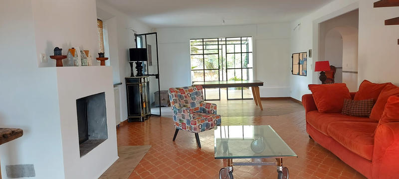 Villa - 182 m² - 6 pièces