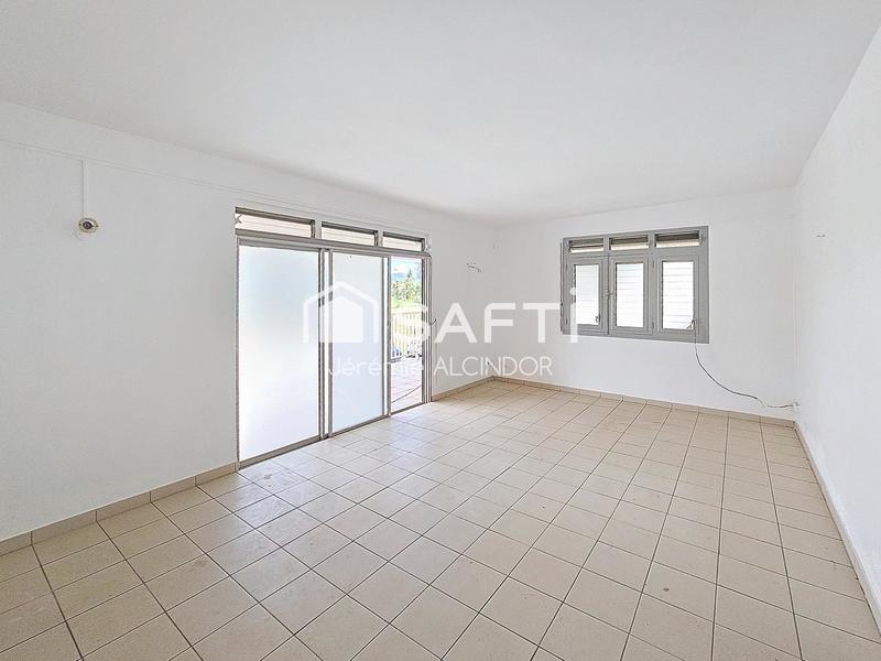 Bureau - 82 m² - 6 pièces