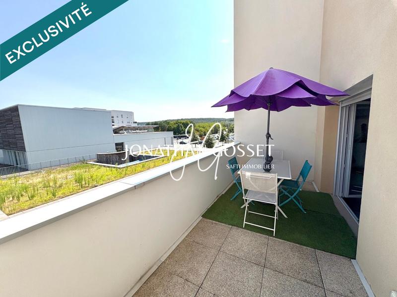 Appartement - 93 m² - 5 pièces