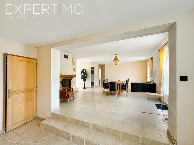 Maison - 104 m² - 4 pièces