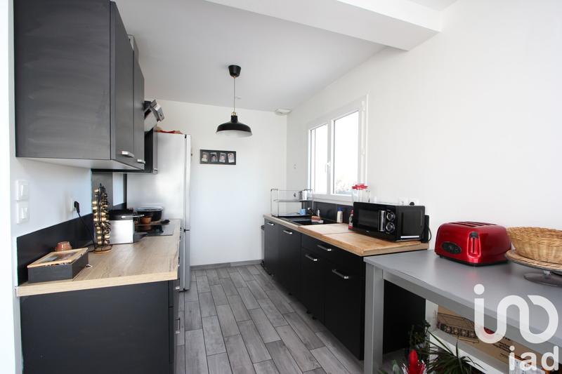 Maison - 95 m² - 5 pièces