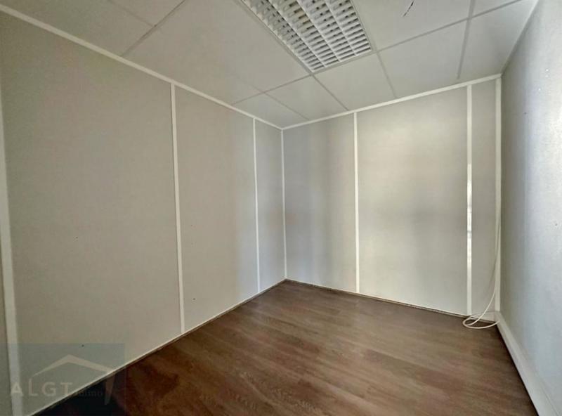 Local d'activité / Entrepôt - 672 m²