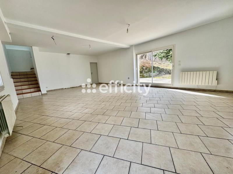 Maison - 178 m² - 5 pièces