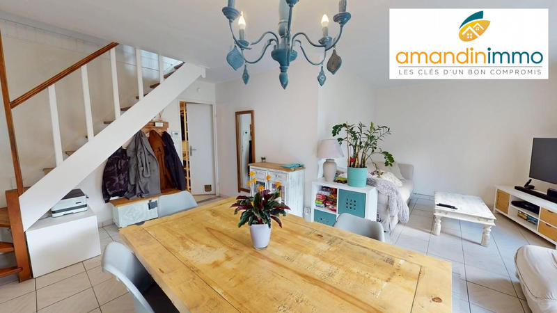 Maison - 105 m² - 6 pièces