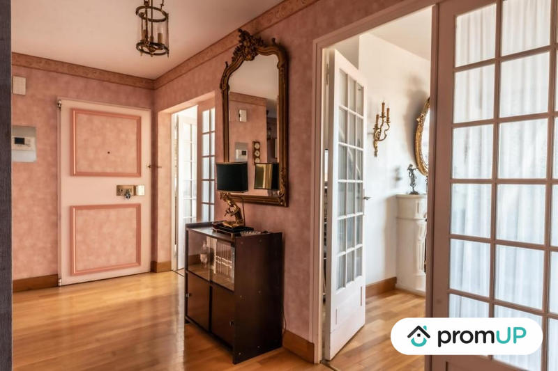 Appartement - 188 m² - 5 pièces