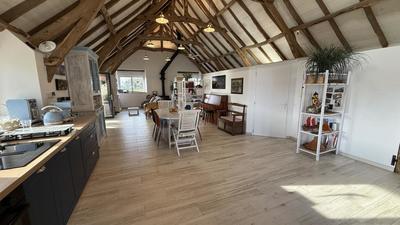 Maison - 238 m² - 10 pièces