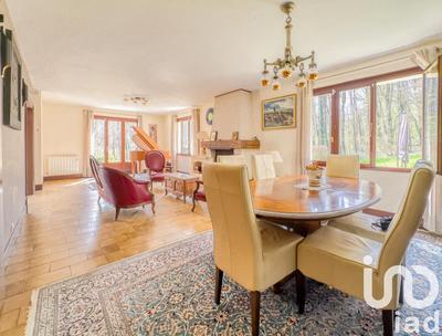 Maison - 180 m² - 6 pièces