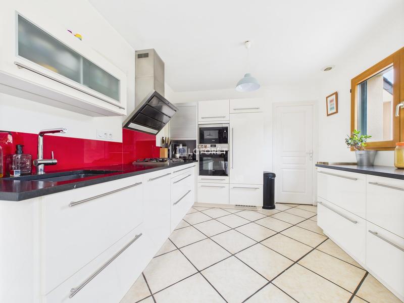 Maison - 123 m² - 6 pièces