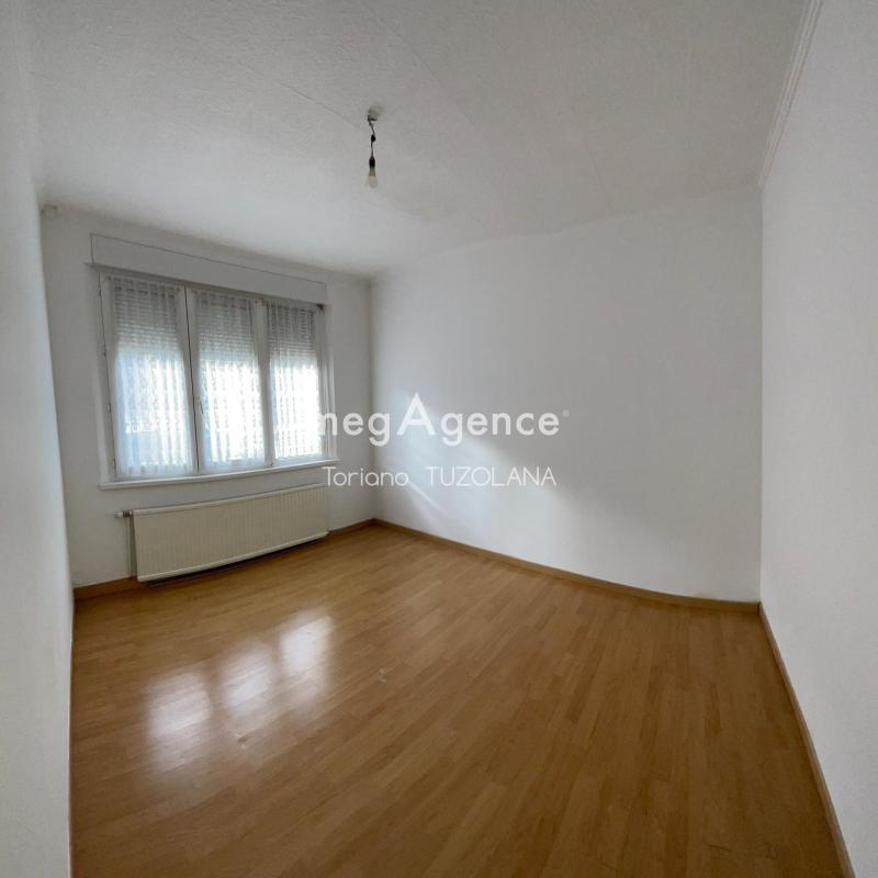 Maison - 165 m² - 8 pièces