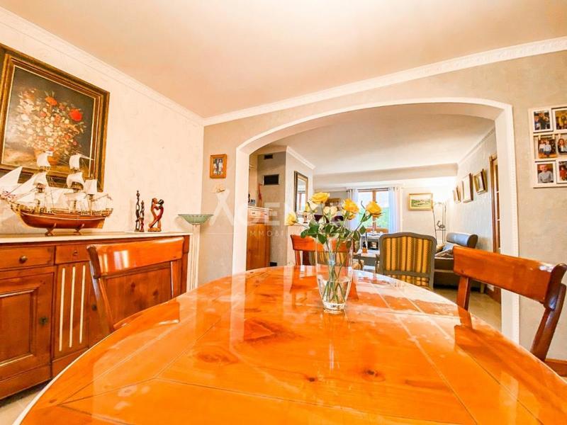 Maison - 138 m² - 6 pièces