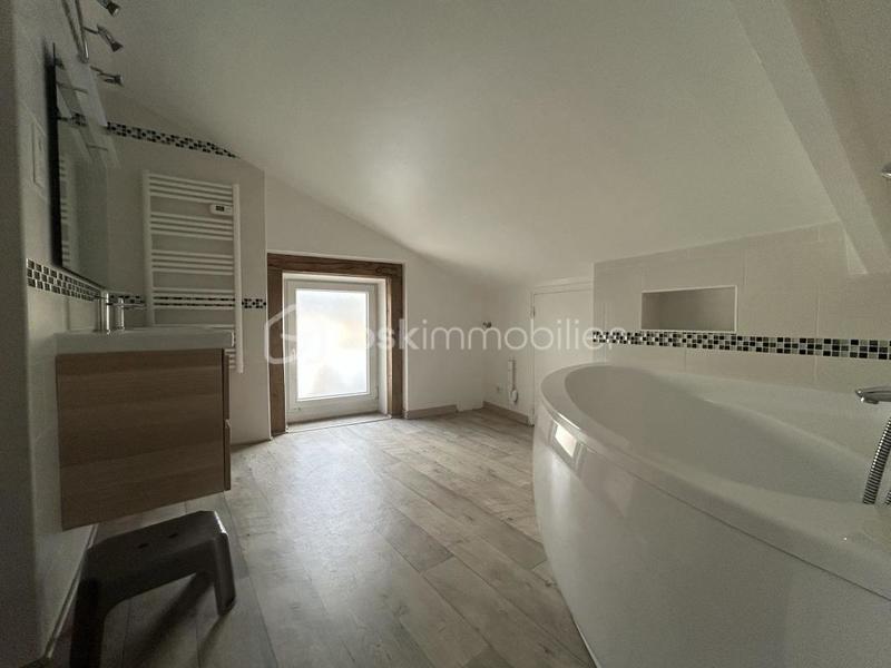 Maison - 118 m² - 7 pièces