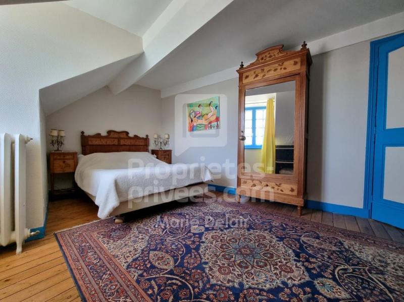 Demeure - 270 m² - 9 pièces