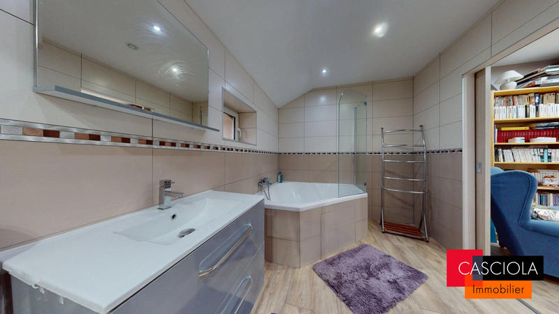 Maison ancienne - 212 m² - 7 pièces