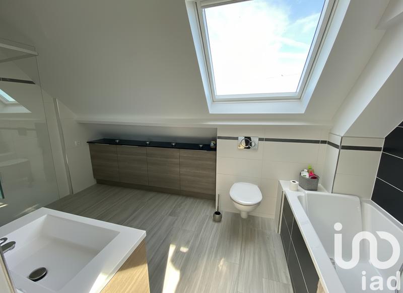 Maison - 140 m² - 5 pièces