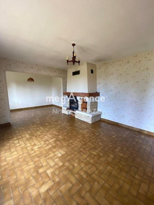 Propriété - 88 m² - 4 pièces