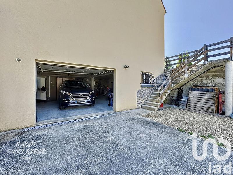 Maison - 186 m² - 8 pièces