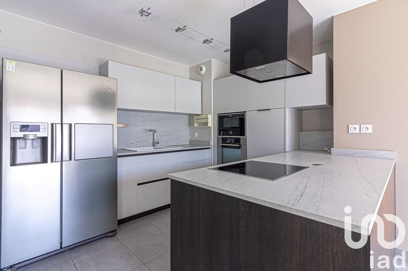 Appartement - 111 m² - 5 pièces