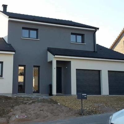 Maison - 80 m² - 4 pièces