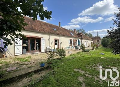 Maison - 205 m² - 11 pièces