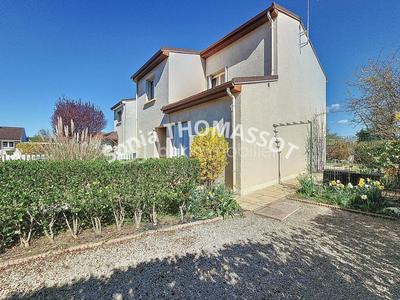 Maison - 85 m² - 3 pièces