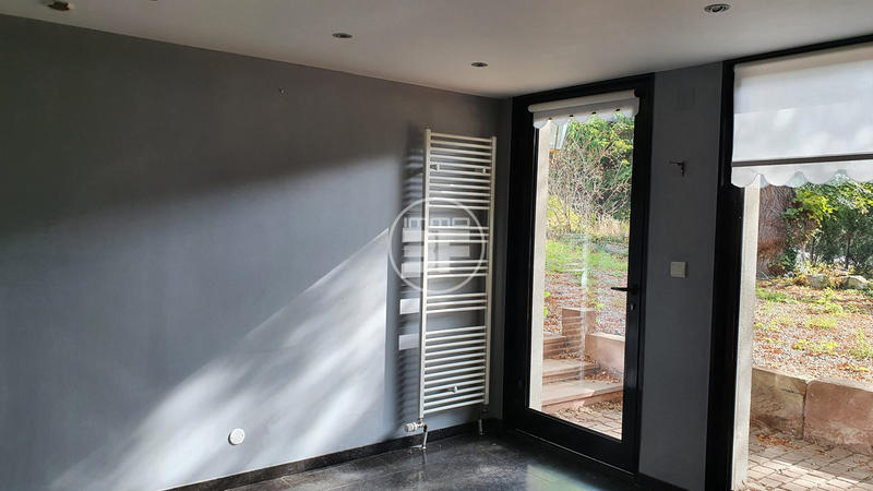 Maison - 256 m² - 8 pièces