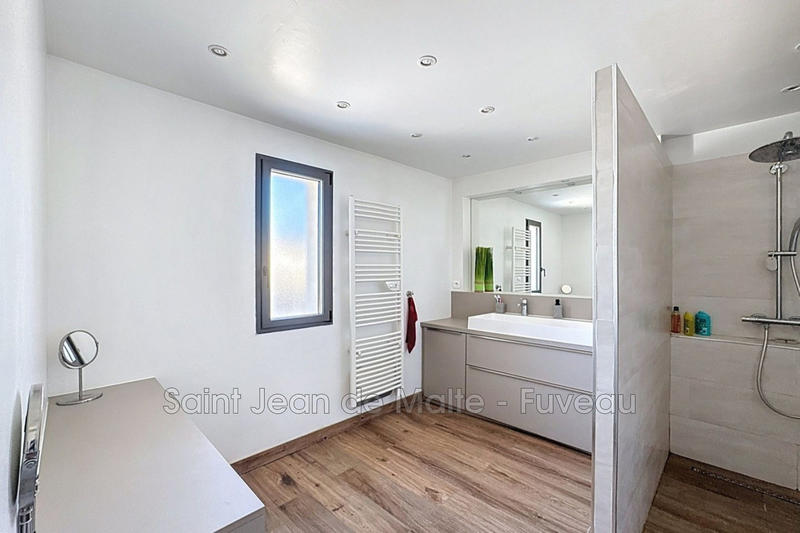 Maison - 119 m² - 5 pièces