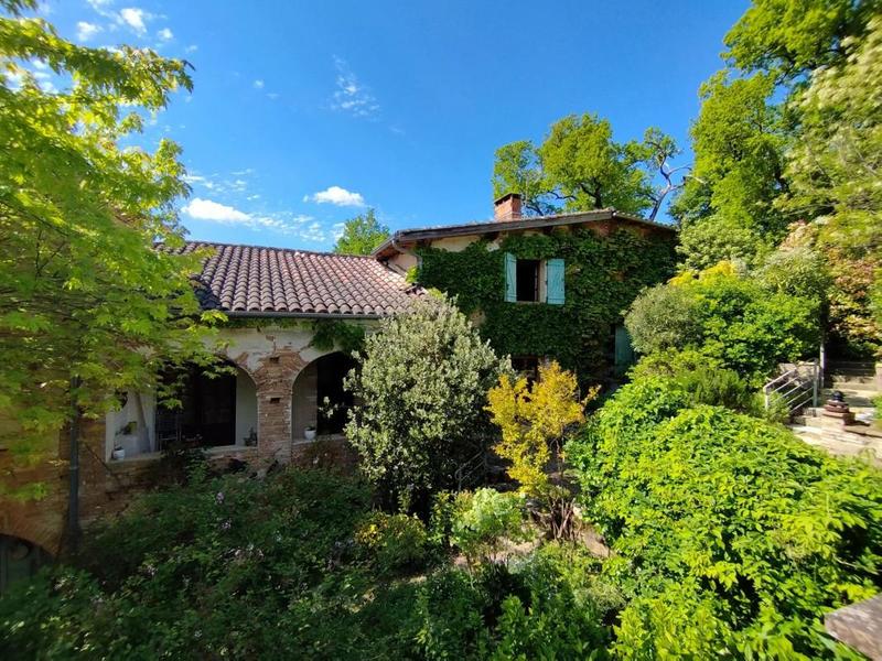 Propriété - 260 m² - 10 pièces