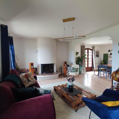 Propriété - 147 m² - 8 pièces