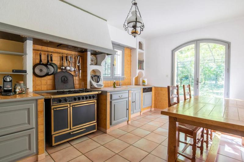 Mas - 162 m² - 10 pièces