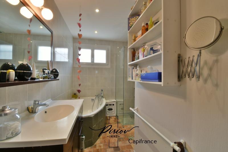 Pavillon - 129 m² - 6 pièces